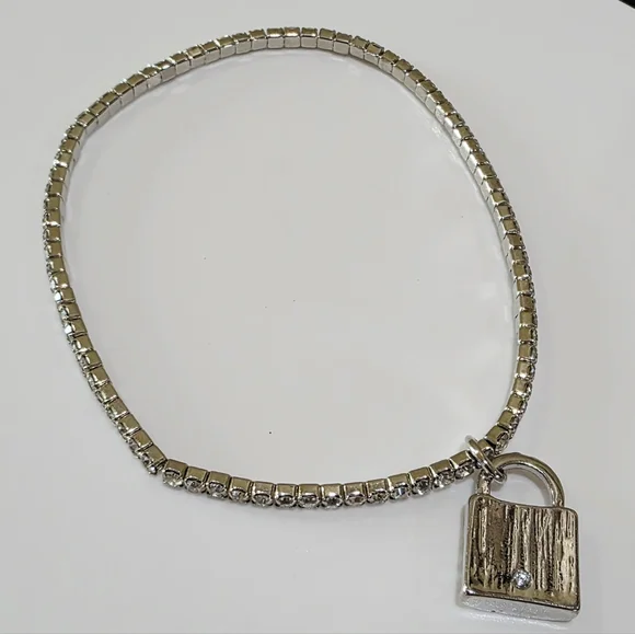 Silver GUESS Lock Charm Prong-set White Rhinestone Stretch OSFA Bracelet - Picture 6 of 7